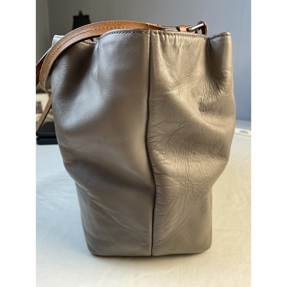 Dooney & Bourke Large CIty‎ Flynn Shoulder Bag ~ Dove Gray - Picture 5 of 16